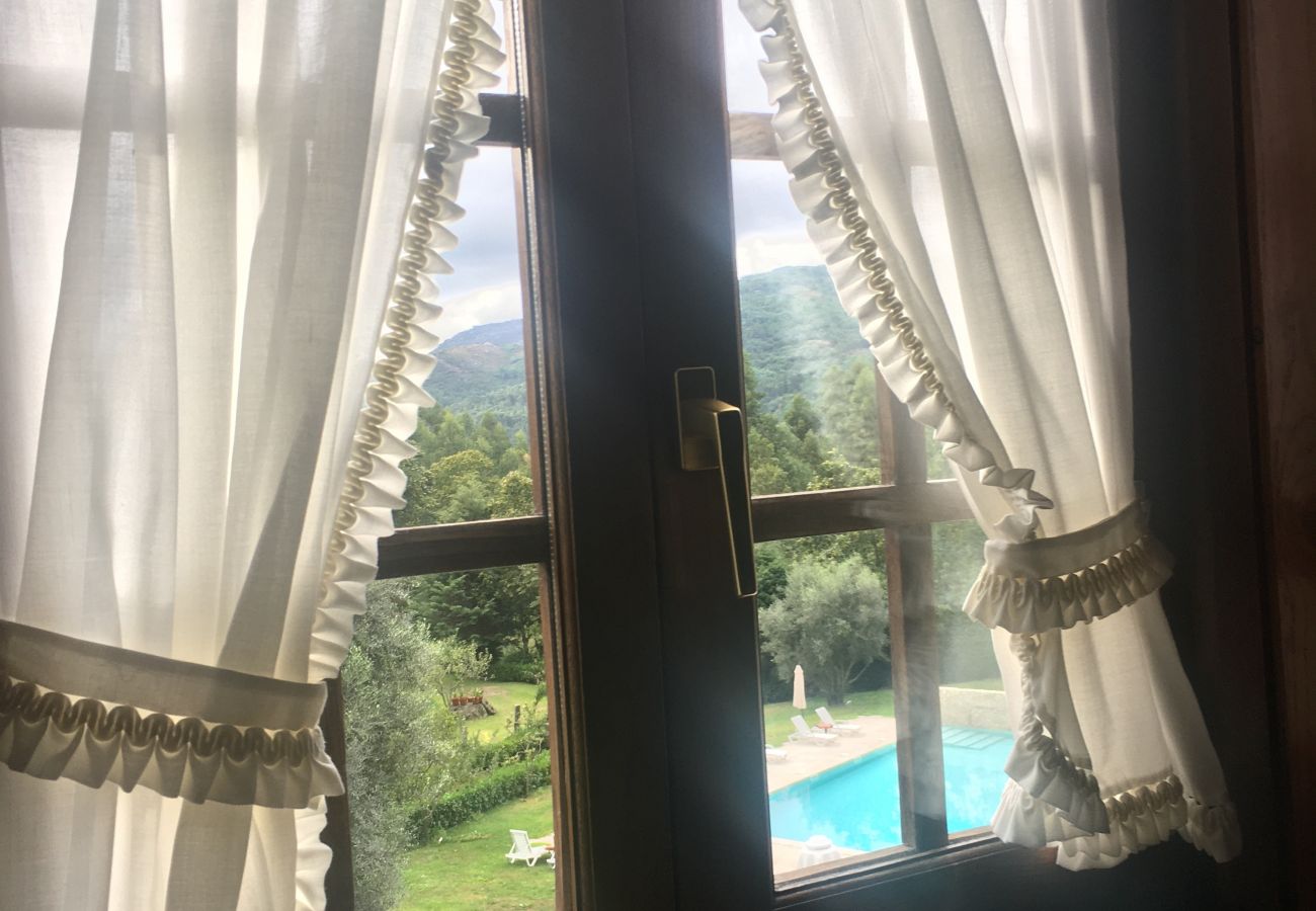 Rent by room in Vieira do Minho - Quarto Duplo - Quinta de Barbêdo