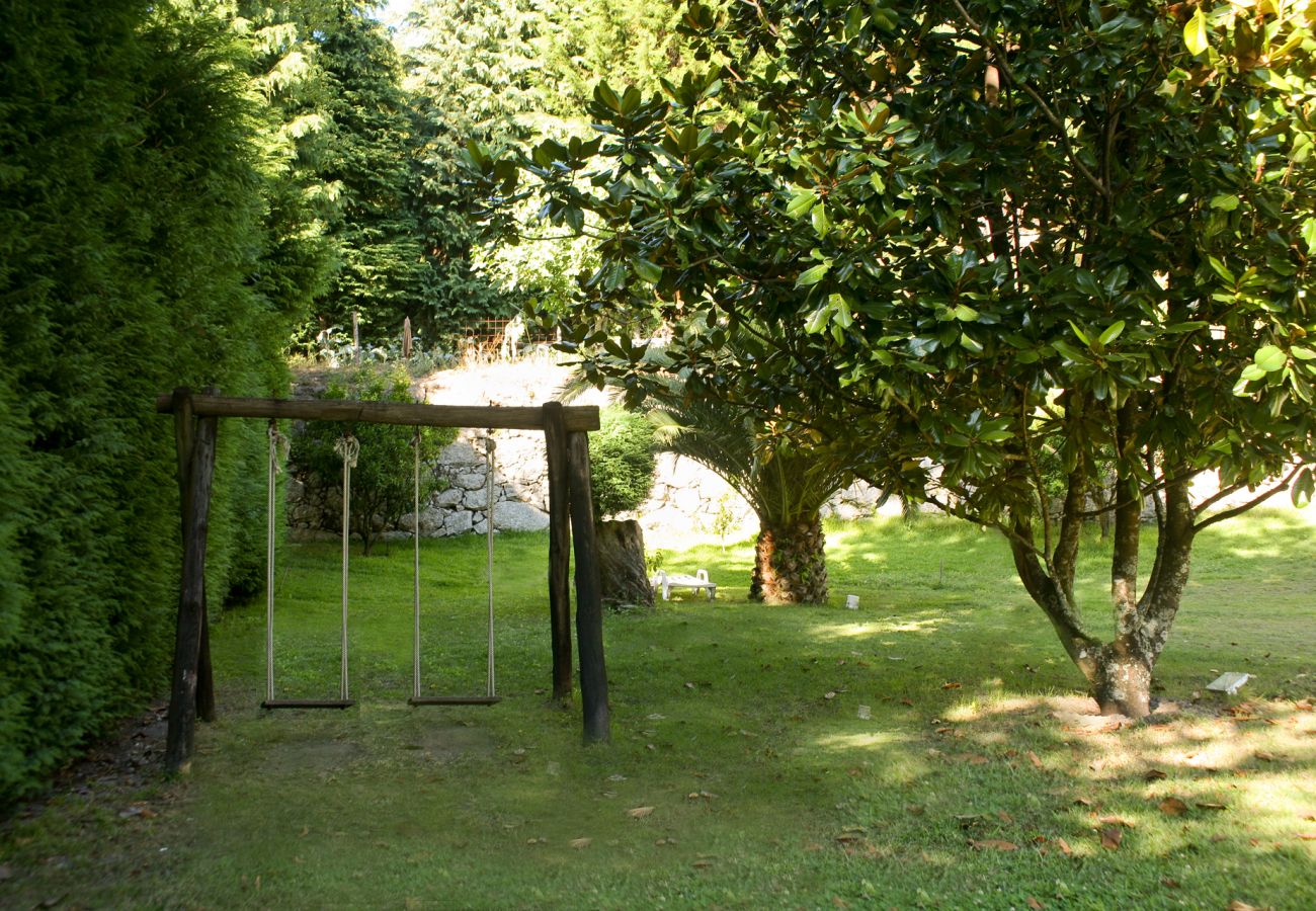 Rent by room in Vieira do Minho - Quarto Twin Superior - Quinta de Barbêdo