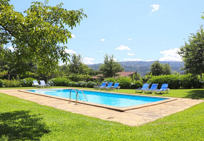 Farm stay in Arcos de Valdevez - Casinha do Terraço - Quinta da Breia