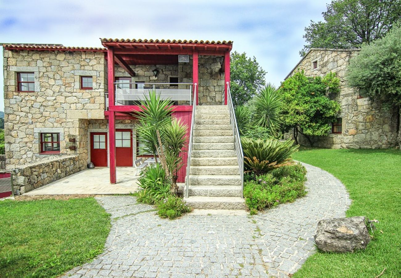 House in Amares - Casa NICE - Quinta dos Ferrage