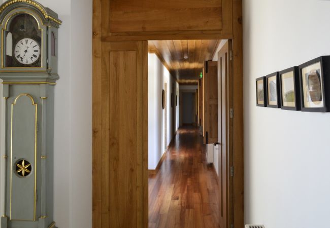 Rent by room in Amares - Quarto Duplo/Twin Superior - Casa Lata Rent by room in Amares - Quarto Duplo/Twin Superior - Casa Lata