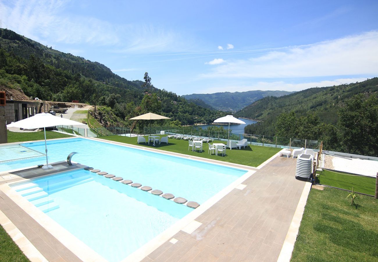 Rent by room in Vieira do Minho - O’bau Glamping Isis - DoBau Village