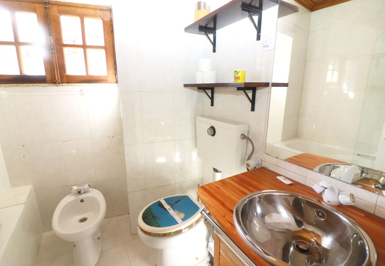 Bathtub Rural House Nature Geres