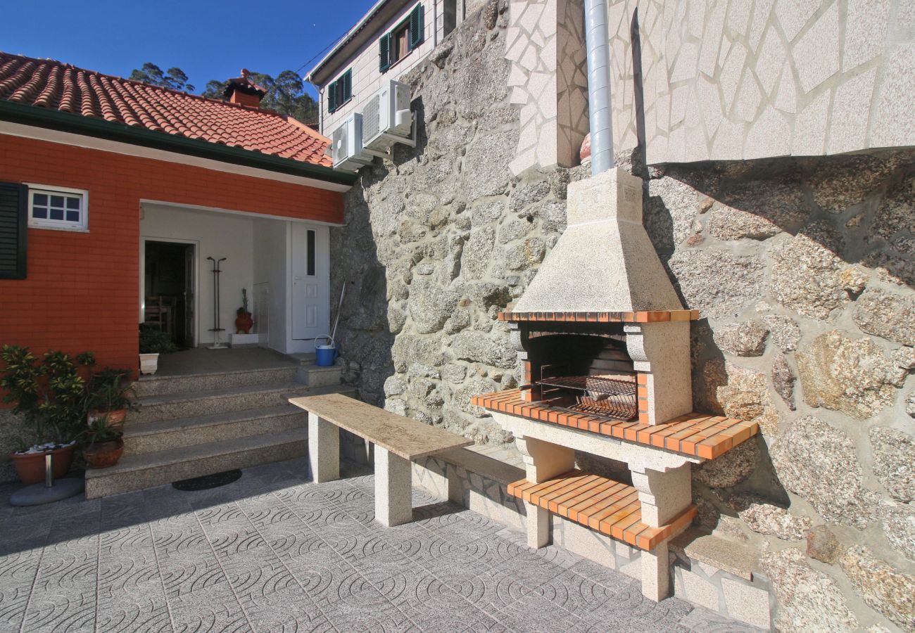 Cottage in Gerês - Eira Costa House