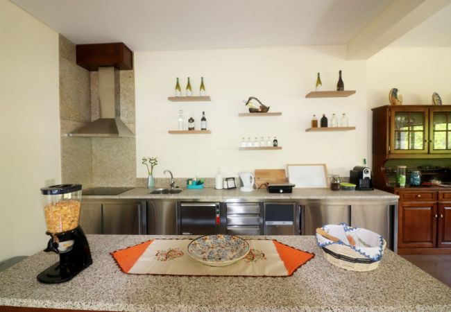 Rent by room in Campo do Gerês - Outeiro do Moinho - Quarto Rent by room in Campo do Gerês - Outeiro do Moinho - Quarto