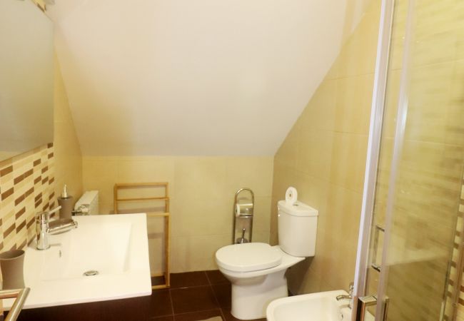 Rent by room in Campo do Gerês - Outeiro do Moinho - Quarto Rent by room in Campo do Gerês - Outeiro do Moinho - Quarto