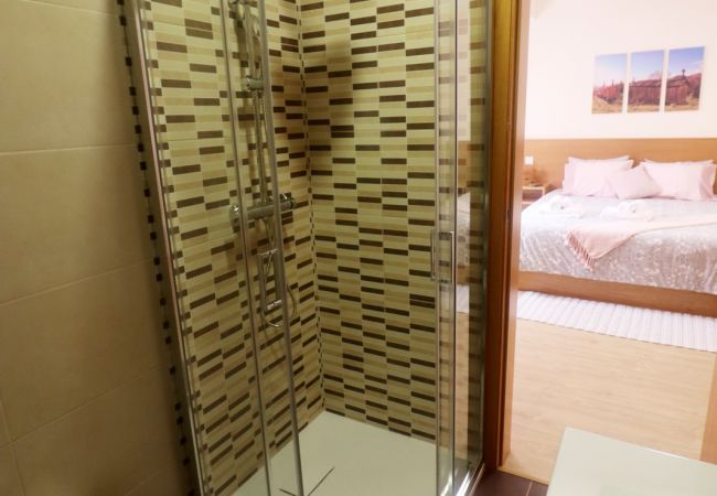 Rent by room in Campo do Gerês - Outeiro do Moinho - Quarto Rent by room in Campo do Gerês - Outeiro do Moinho - Quarto