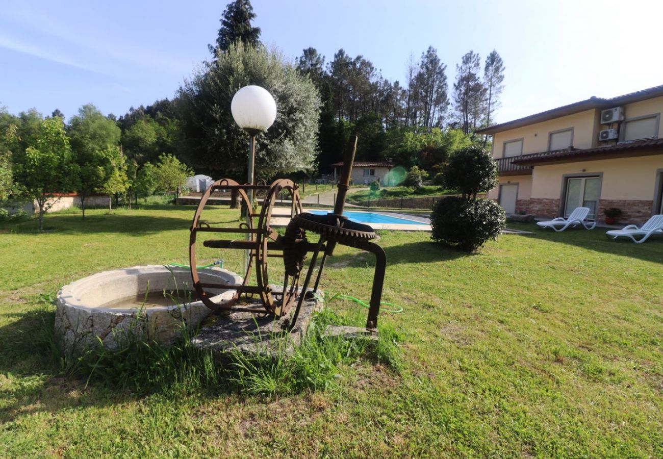 Rent by room in Campo do Gerês - Outeiro do Moinho - Quarto