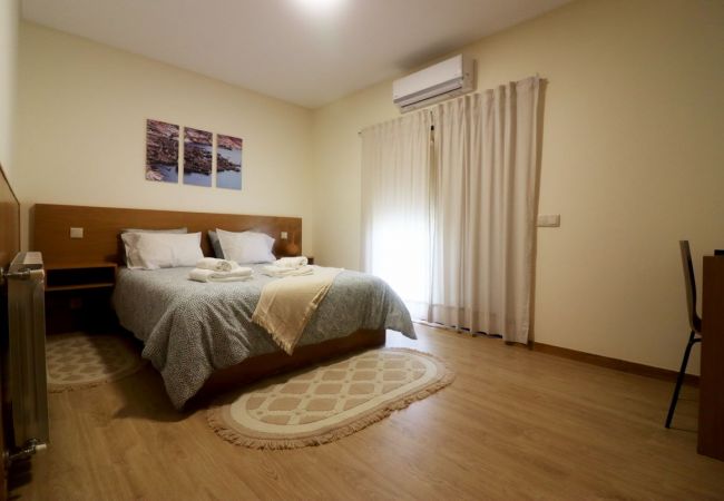 Rent by room in Campo do Gerês - Outeiro do Moinho - Quarto Familiar Rent by room in Campo do Gerês - Outeiro do Moinho - Quarto Familiar