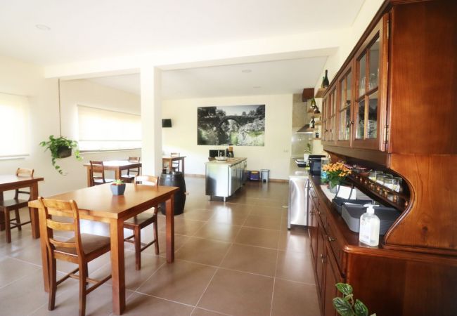 Rent by room in Campo do Gerês - Outeiro do Moinho - Quarto Familiar Rent by room in Campo do Gerês - Outeiro do Moinho - Quarto Familiar