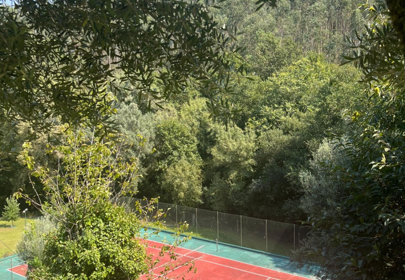 Cottage in Arcos de Valdevez - Quinta do Ribeiro - Casa Mãe