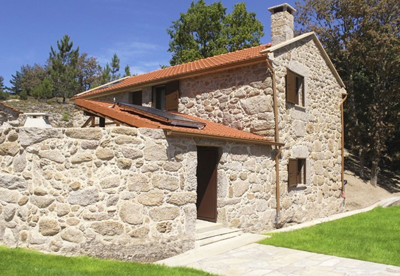 Cottage in Castro Laboreiro - Casa do Fasco
