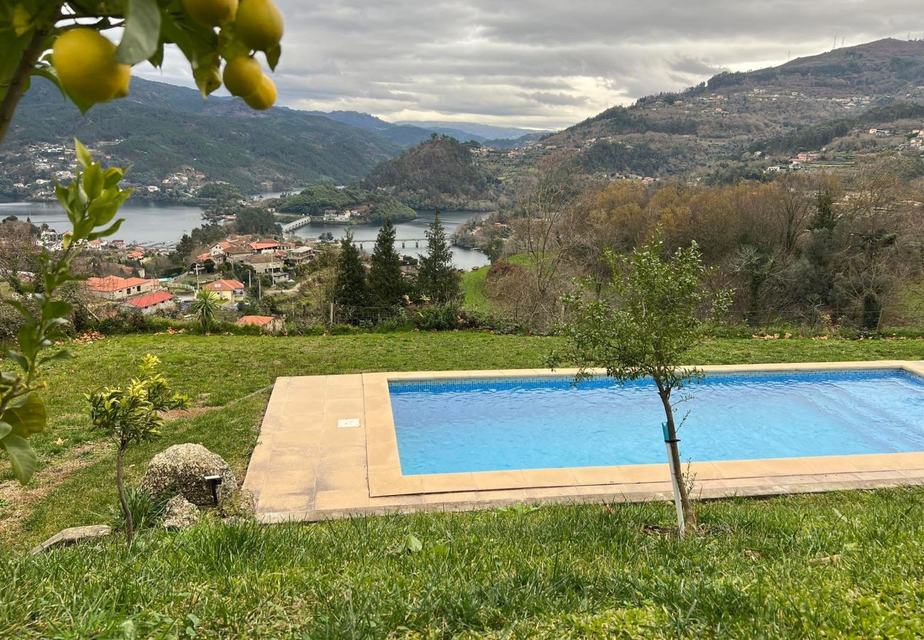 Cottage in Gerês - Assossego House - Gerês