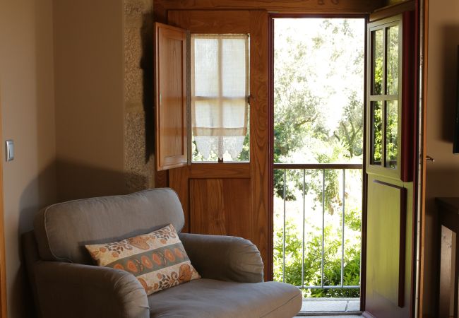 Rent by room in Amares - Quarto Duplo Clássico - Casa Lata Rent by room in Amares - Quarto Duplo Clássico - Casa Lata