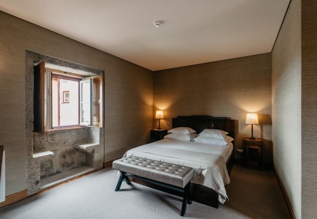 Rent by room in Amares - Quarto Duplo Clássico - Casa Lata Rent by room in Amares - Quarto Duplo Clássico - Casa Lata