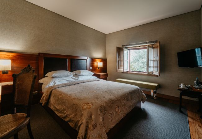 Rent by room in Amares - Quarto Duplo Clássico - Casa Lata Rent by room in Amares - Quarto Duplo Clássico - Casa Lata