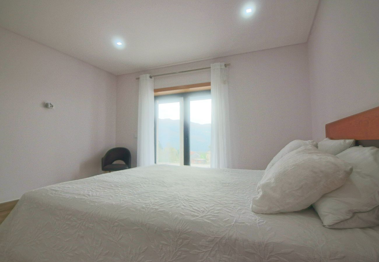 Cottage in Gerês - Villa Bela Vista (RC) By Gerês Casas