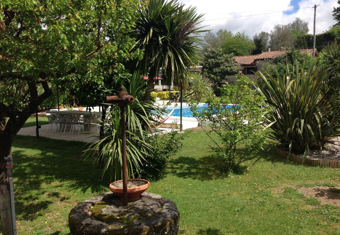 Cottage in Vieira do Minho - Casa do Barreira