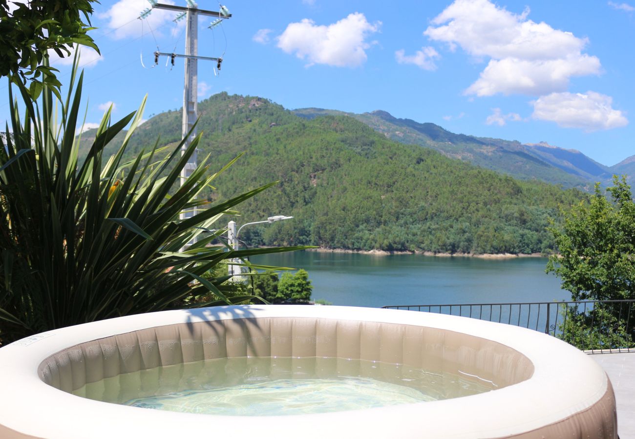 Farm stay in Gerês - Casa da Cruz