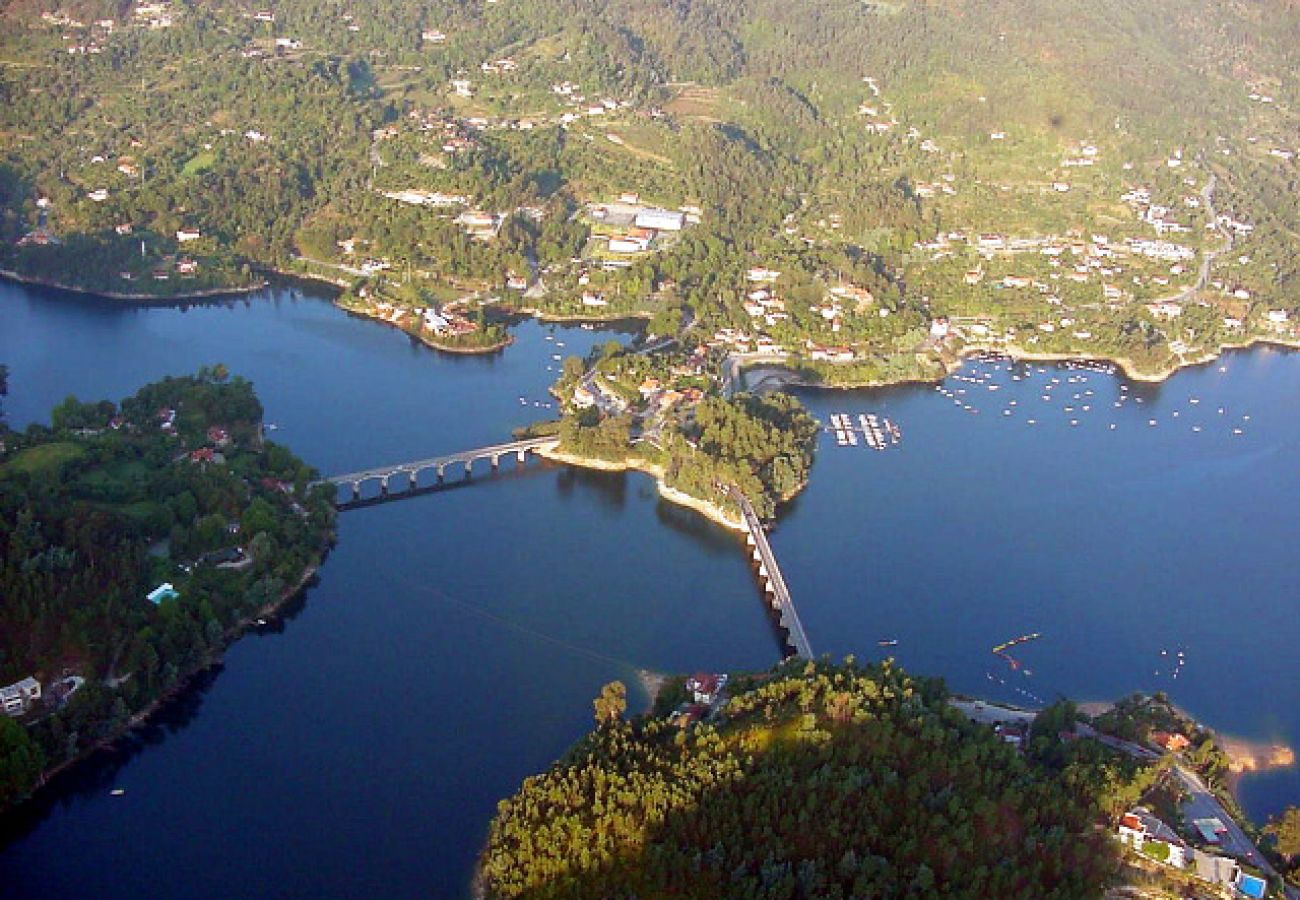 Chambres d'hôtes à Gerês - Quarto Lagoa c/ varanda - Pôr do Sol