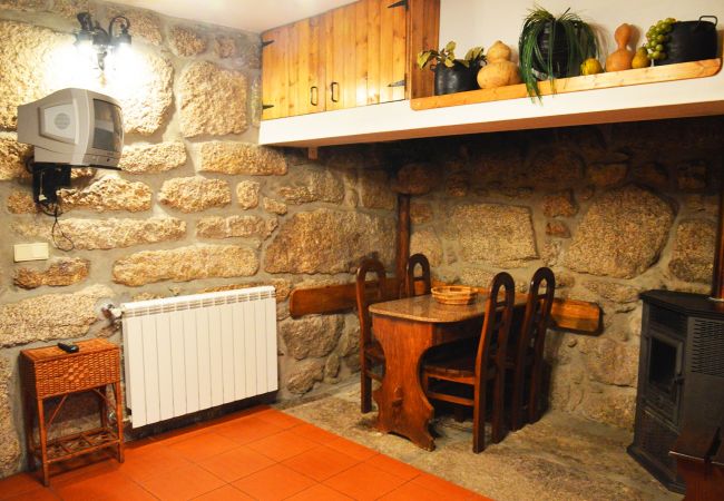 Gîte Rural à Campo do Gerês - Casa da Roseira T1 Gîte Rural à Campo do Gerês - Casa da Roseira T1