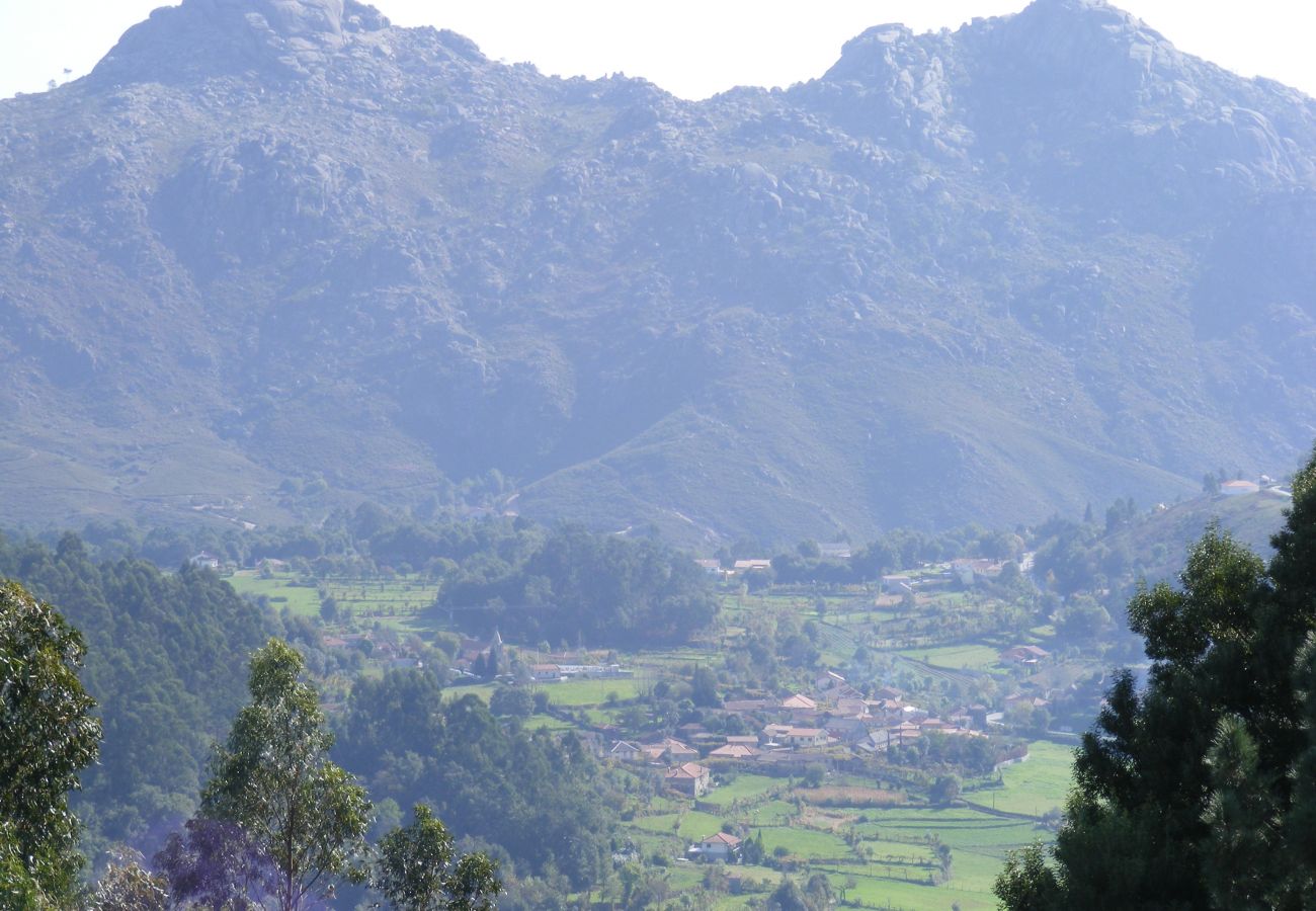 Maison à Gerês - Casa das Alminhas