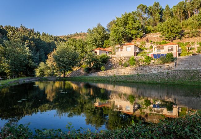 Bungalow à Gerês - Casa do Lago - Hotel Quinta do Rio Gerês Bungalow à Gerês - Casa do Lago - Hotel Quinta do Rio Gerês