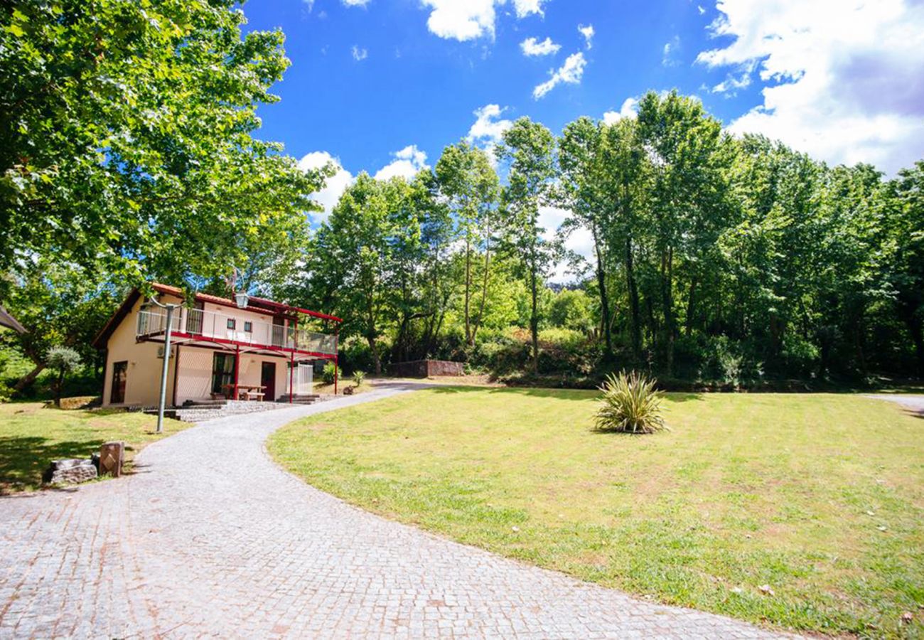 Chambres d'hôtes à Gerês - Quarto do Abrigo do Hotel Quinta do Rio Gerês