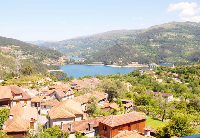 Gîte Rural à Gerês - Casa Parada - Água Montanha Lazer Gîte Rural à Gerês - Casa Parada - Água Montanha Lazer