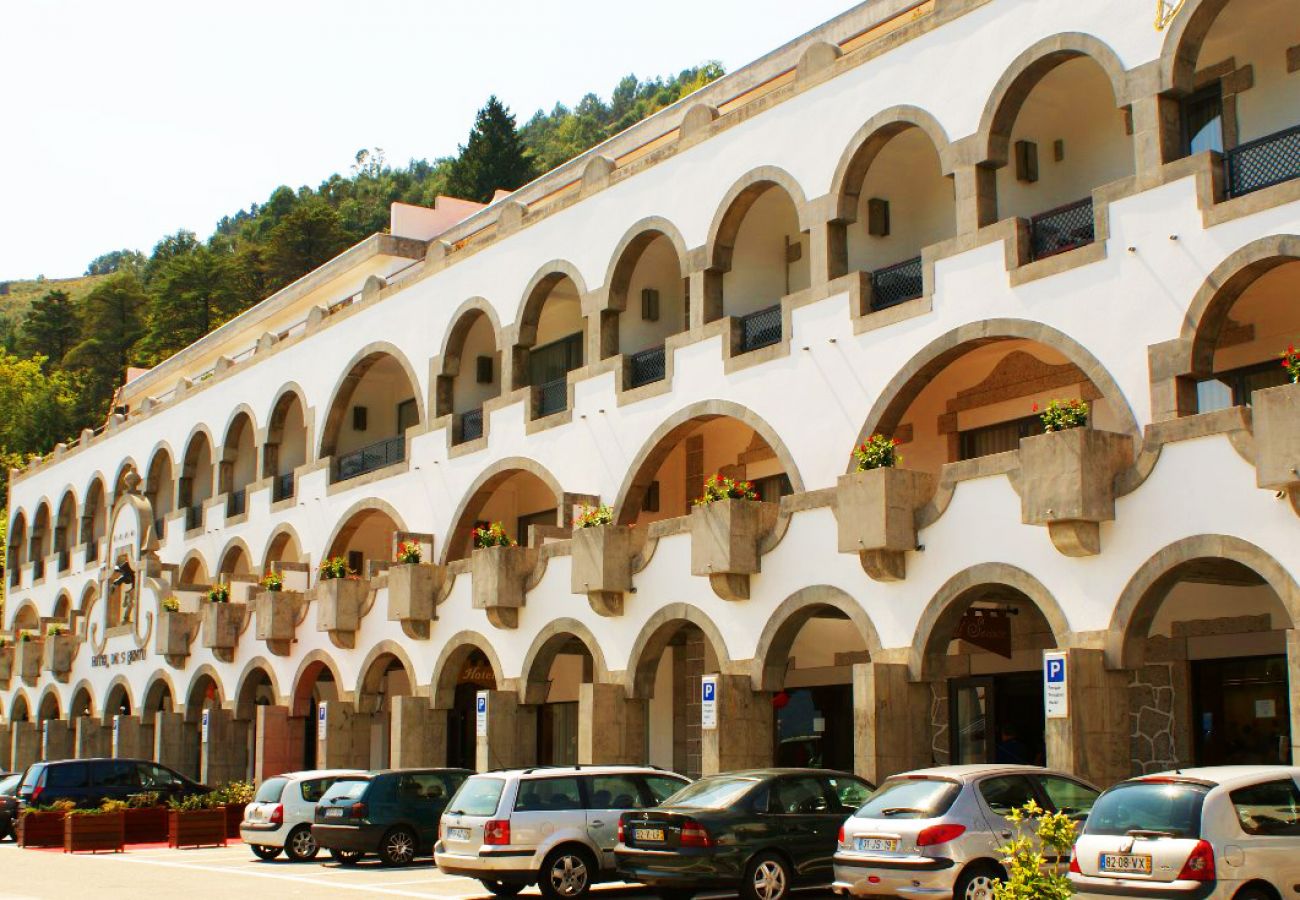 Chambres d'hôtes à Gerês - Hotel S. Bento**** Suíte