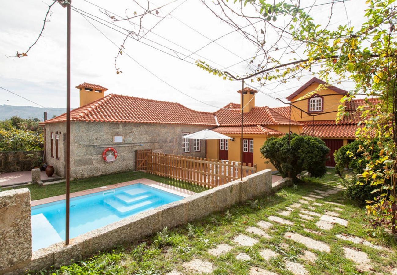 Chambres d'hôtes à Gerês - Quarto Duplo c/ Terraço - Casa do Eido Sustainable