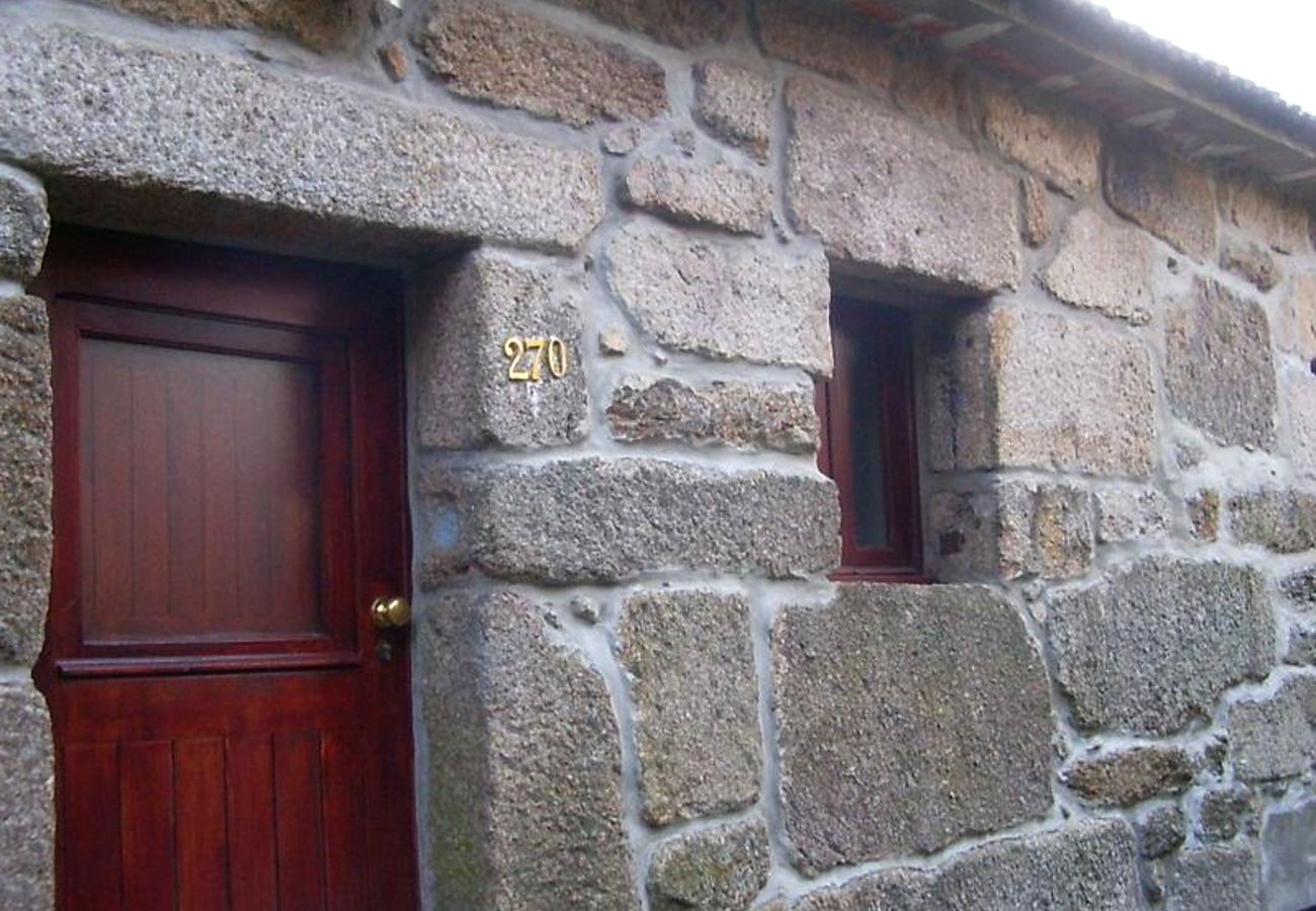 Gîte Rural à Gerês - Casa da Ermida T2 - Casa do Criado