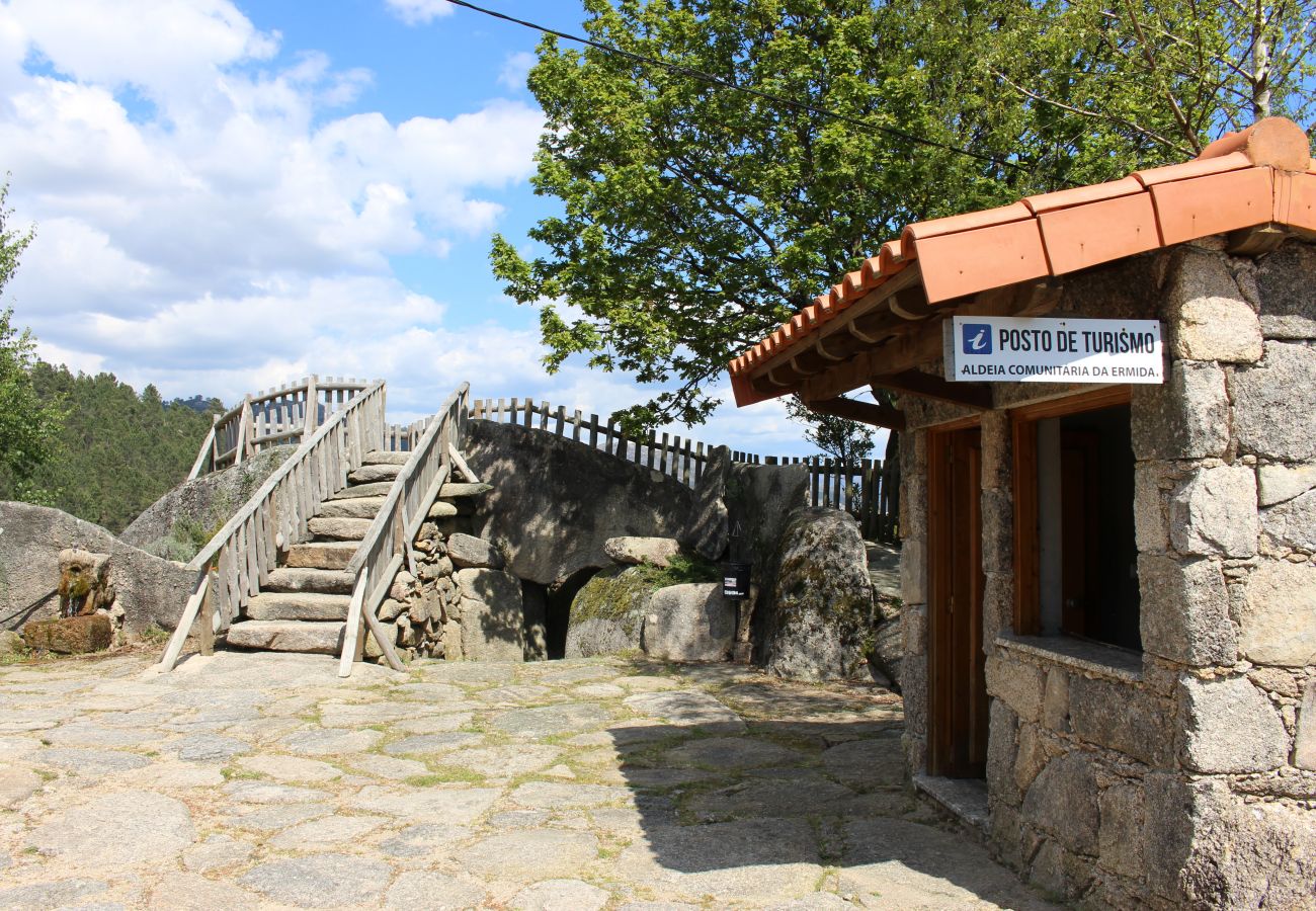 Gîte Rural à Gerês - Casa da Ermida T2 - Casa do Criado