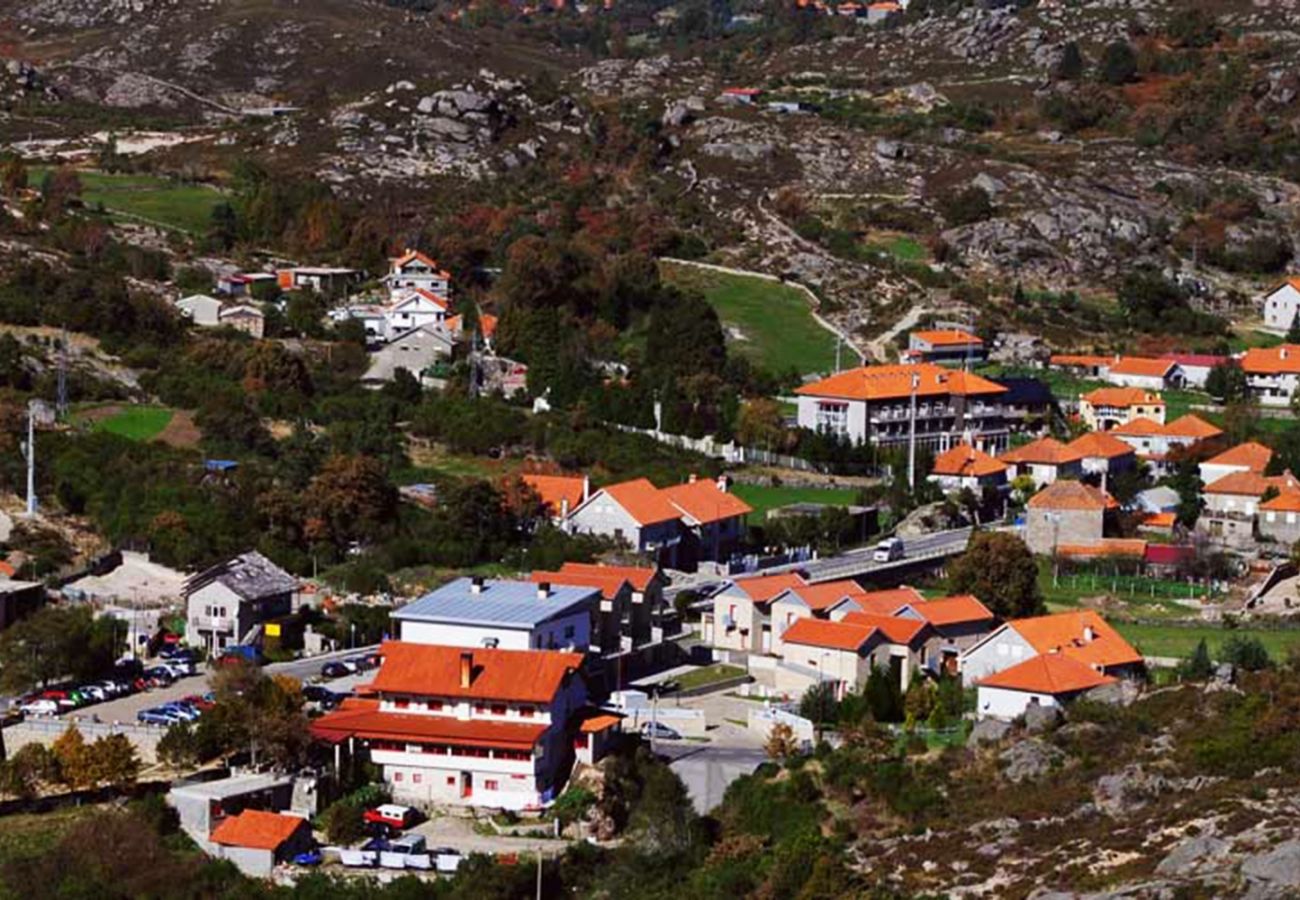Chambres d'hôtes à Castro Laboreiro - Quarto - Miradouro do Castelo