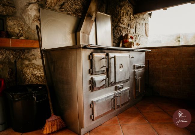 Gîte Rural à Terras de Bouro - Casa da Adega - Quinta da Portela