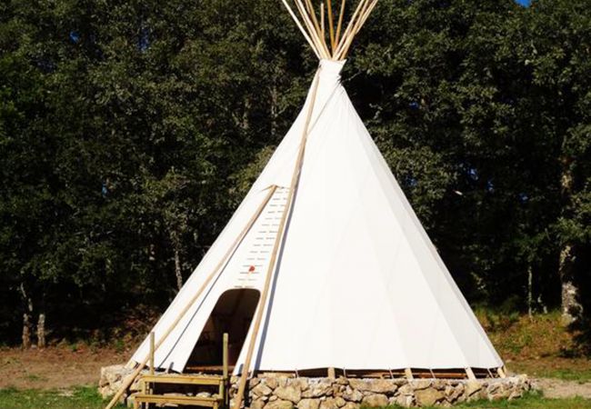 Bungalow à Montalegre - Yurt da Mongólia - Nomad Planet Bungalow à Montalegre - Yurt da Mongólia - Nomad Planet