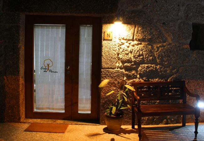 Gîte Rural à Arcos de Valdevez - Casa do Pomar Vista Piscina - Eido do Pomar