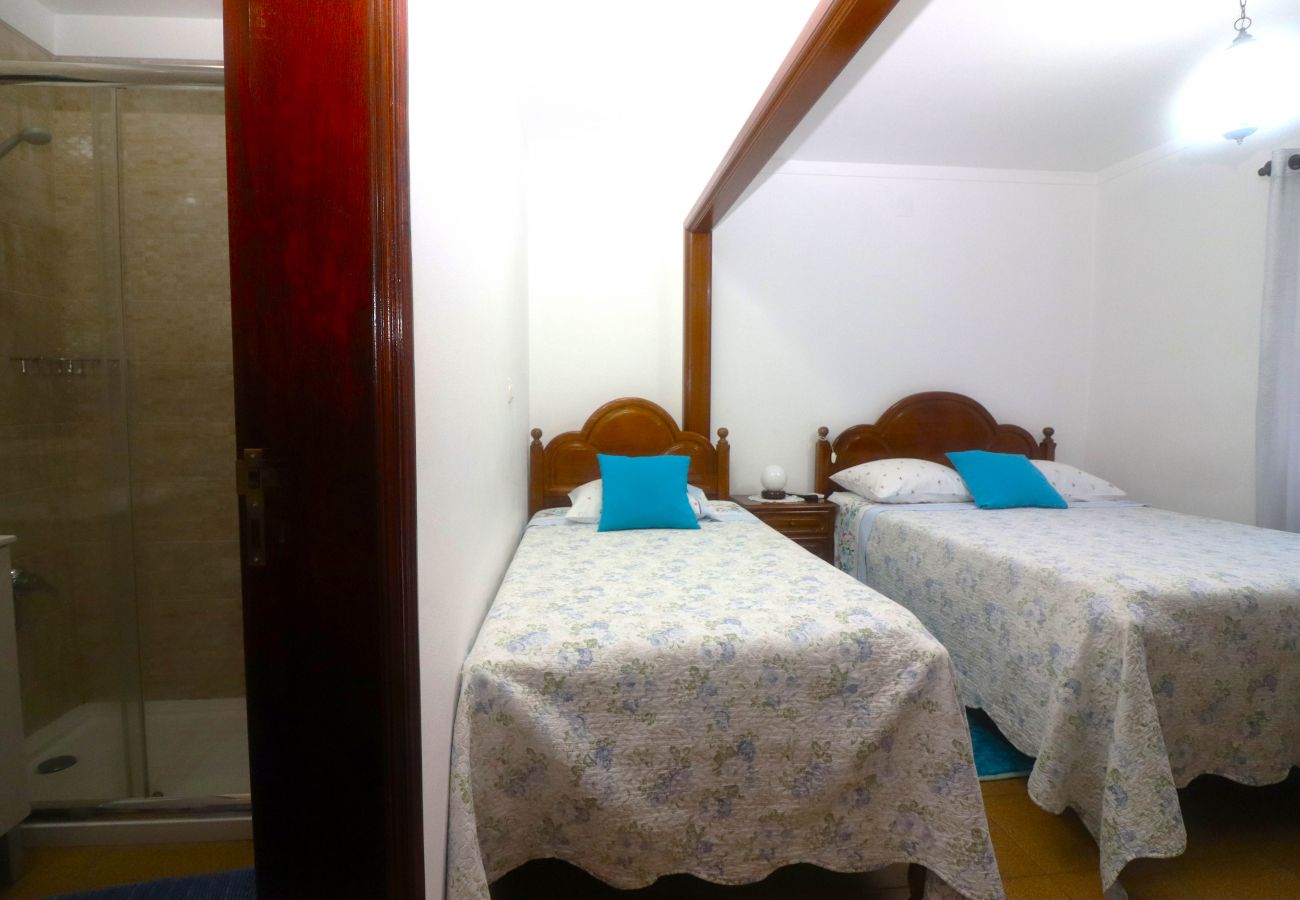 Chambres d'hôtes à Gerês - Quarto Triplo - Casa do Eido