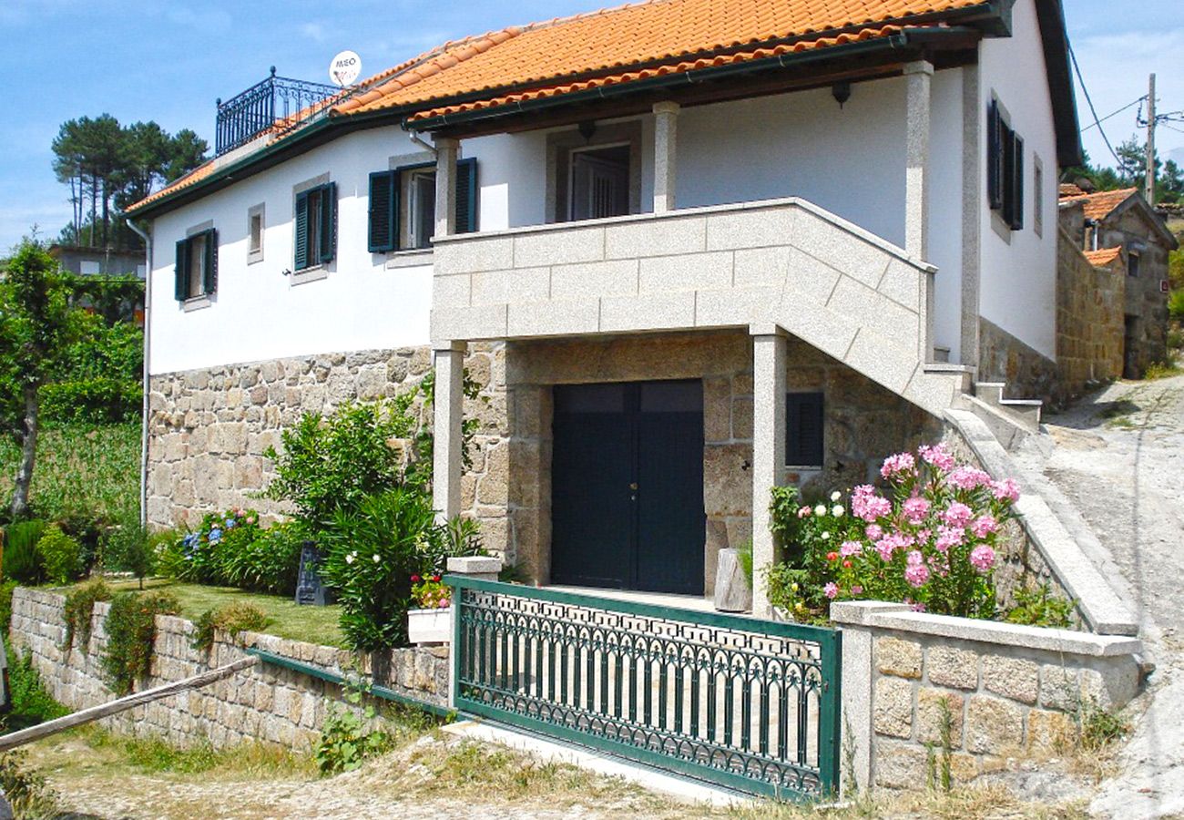 Gîte Rural à Montalegre - Casa do Barroso