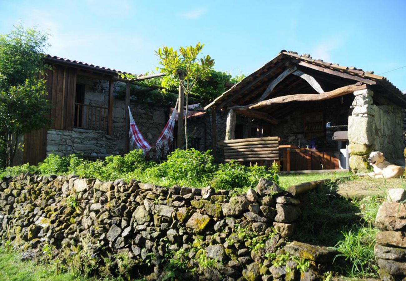 Gîte Rural à Ponte da Barca - Casa da Levada T1