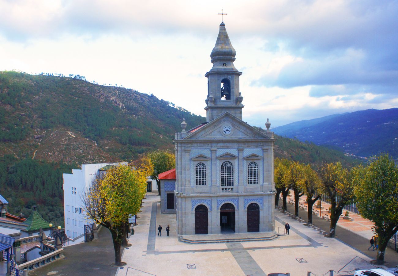 Chambres d'hôtes à Gerês - Quarto Familiar - Casa São Bernardo de Claraval