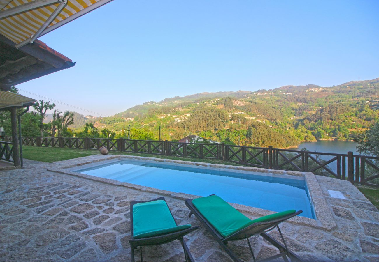 Maison à Gerês - Casa da Terra Nova