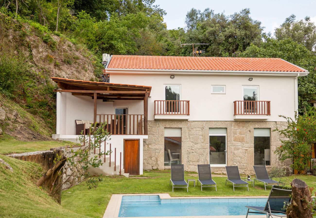 Villa à Gerês - Casa da Pontelha