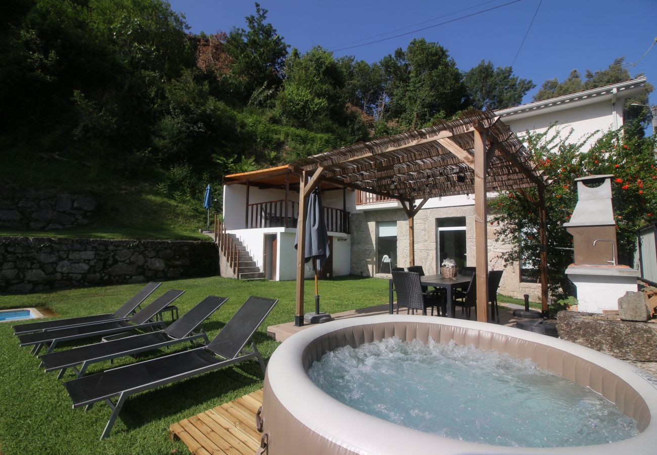 Villa à Gerês - Casa da Pontelha