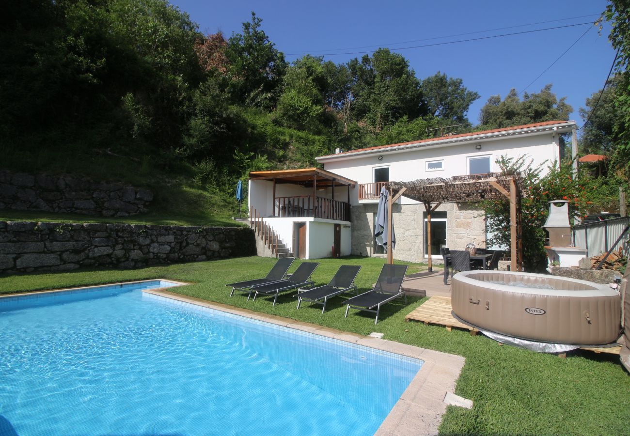 Villa à Gerês - Casa da Pontelha