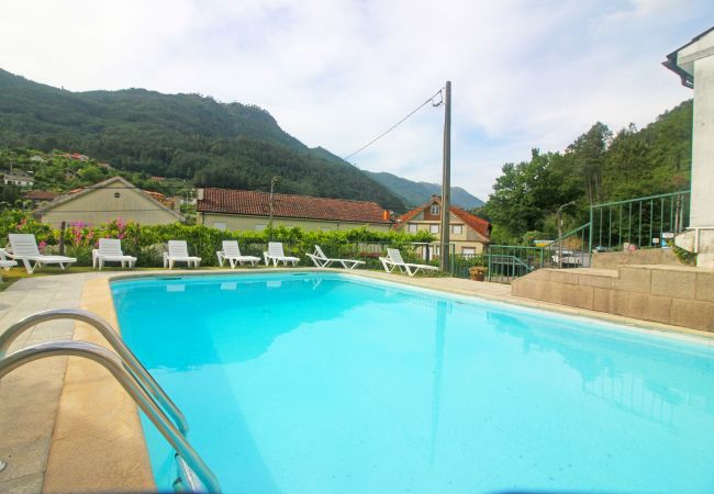 Chambres d'hôtes à Gerês - Serrana Gerês - Quarto Triplo