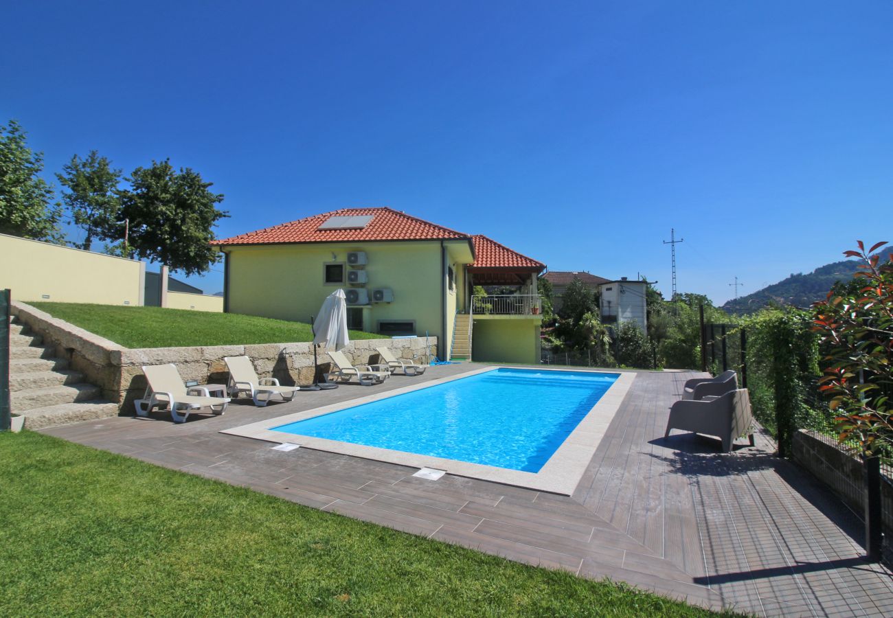 Maison à Gerês - Casa dos Henriques