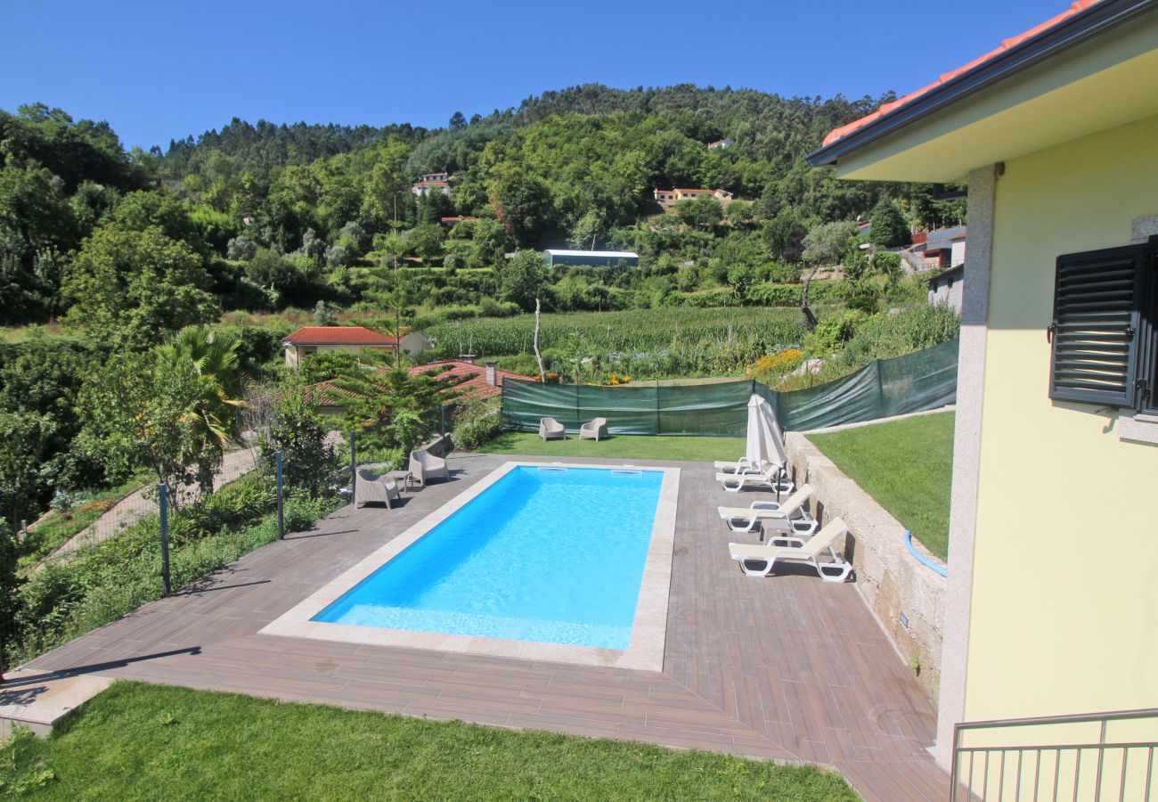 Maison à Gerês - Casa dos Henriques