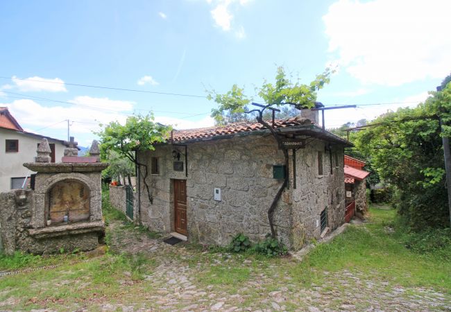 Gîte Rural à Terras de Bouro - Cabaninhas House