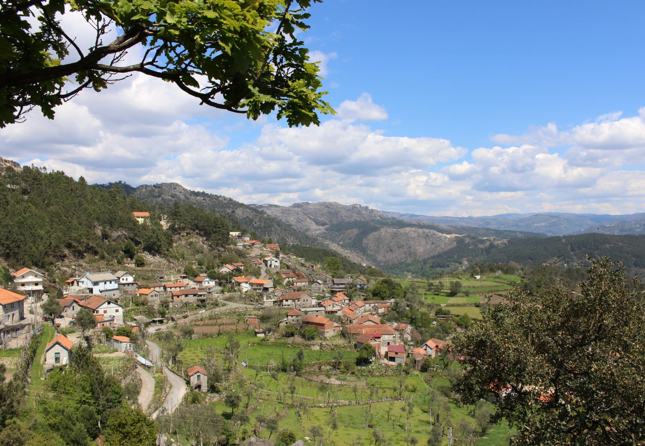 Maison à Gerês - Casa do Criado